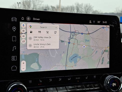 Certified 2025 GMC Canyon Denali image 16