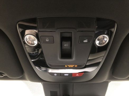 Used 2023 Kia Sorento SX Prestige image 29