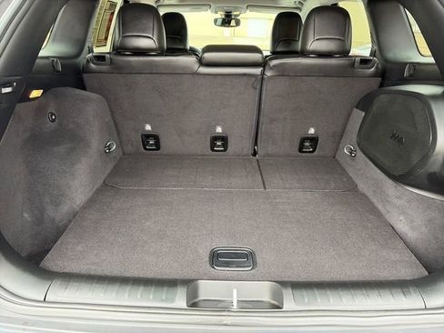 Used 2022 Jeep Cherokee Limited w/ Elite Package image 40