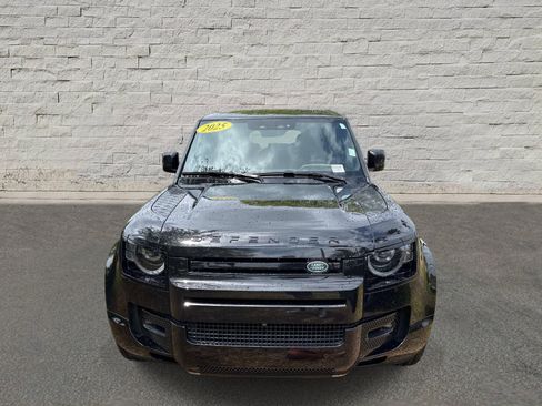 Used 2025 Land Rover Defender 130 V8 image 2