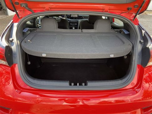 Used 2020 Hyundai Veloster N w/ Performance Package image 8