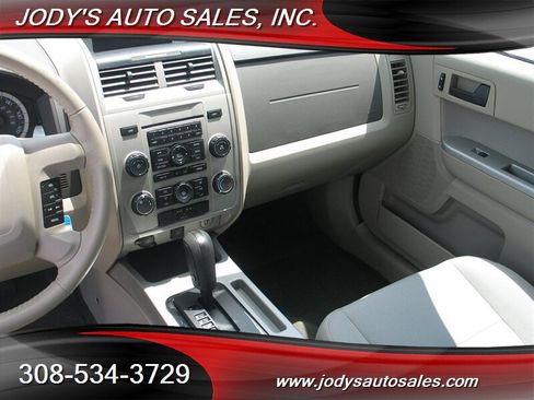 Used 2012 Ford Escape XLT AWD/4WD image 7