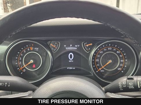 Used 2022 Jeep Wrangler Unlimited Sport AWD/4WD image 27