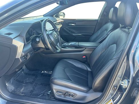 Used 2020 Toyota Avalon XLE w/ All Weather Liner Package FWD image 9