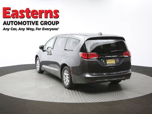 Used 2023 Chrysler Voyager LX image 65