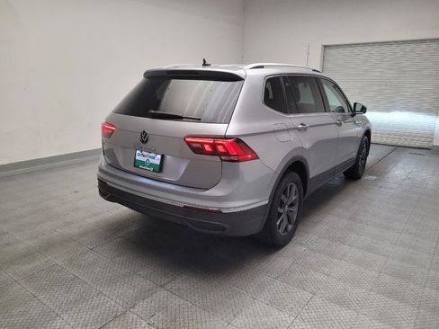 Used 2022 Volkswagen Tiguan SE FWD image 9