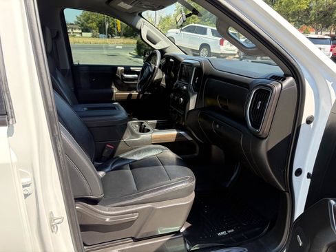 Used 2020 Chevrolet Silverado 1500 RST AWD/4WD image 7