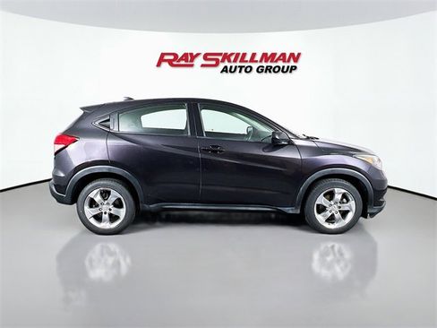 Used 2017 Honda HR-V LX image 8