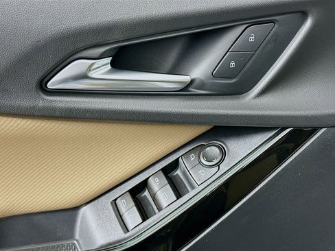 New 2026 Chevrolet Equinox ACTIV AWD/4WD image 19