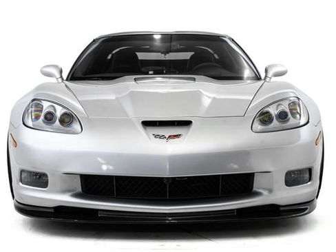 Used 2009 Chevrolet Corvette ZR1 w/ Preferred Equipment Group RWD image 7