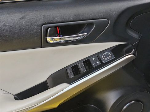 Used 2014 Lexus IS 250 image 23