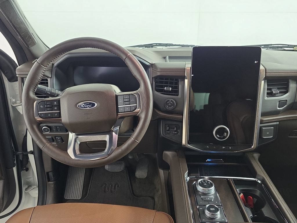 Used 2024 Ford Expedition Max King Ranch AWD/4WD image 13