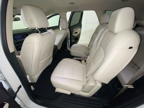 Used 2023 Buick Enclave Essence w/ Trailering Package, 5000 lbs. FWD image 28