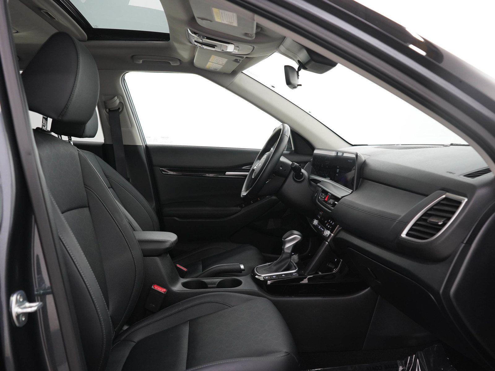 Used 2025 Kia Seltos EX w/ EX Sunroof Package AWD/4WD image 14