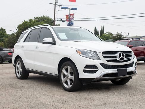 Used 2017 Mercedes-Benz GLE 350 w/ Premium 1 Package image 11