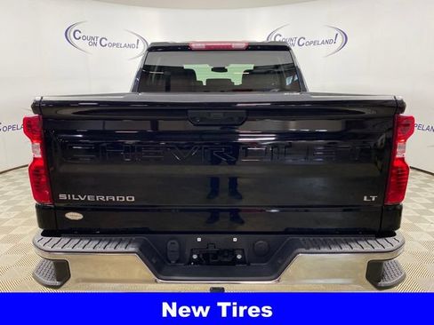 Used 2022 Chevrolet Silverado 1500 LT AWD/4WD image 6