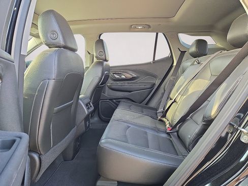 Used 2022 GMC Terrain SLT FWD image 15