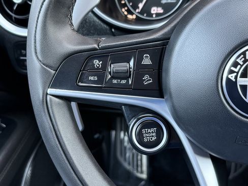 Used 2018 Alfa Romeo Stelvio Ti Sport image 28