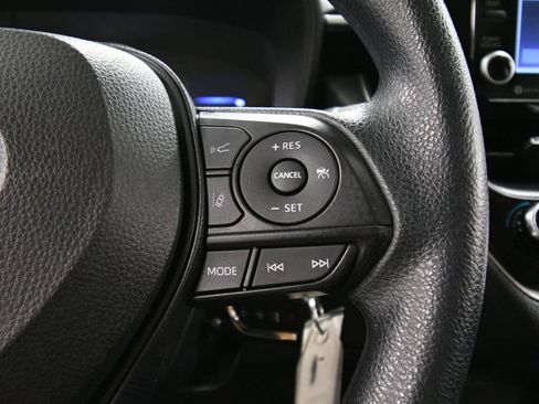 Used 2022 Toyota Corolla LE FWD image 21