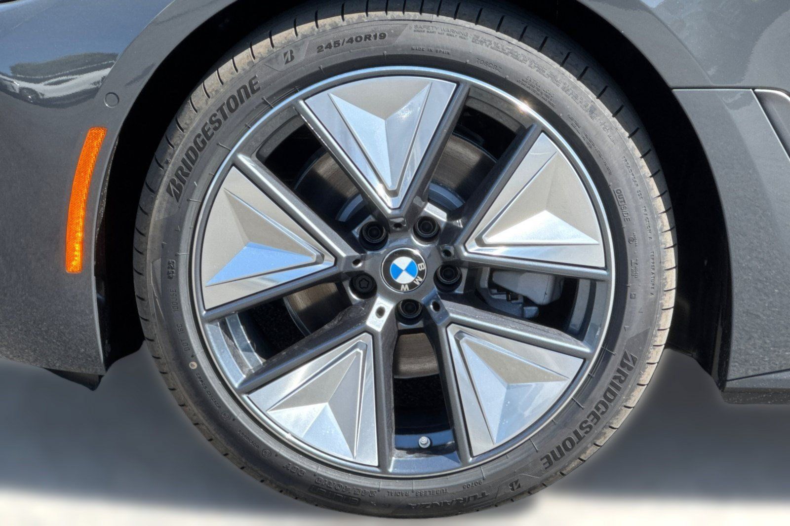 Used 2026 BMW i4 eDrive40 w/ Premium Package RWD image 13