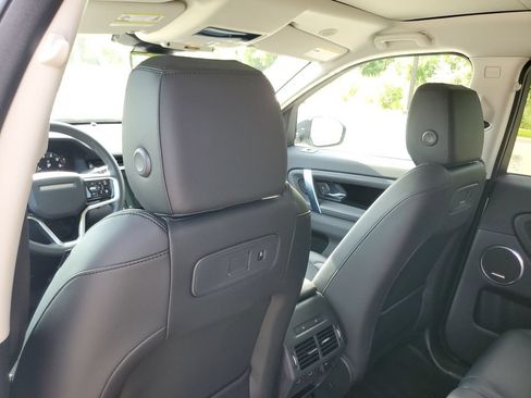 Used 2025 Land Rover Discovery Sport S AWD/4WD image 26