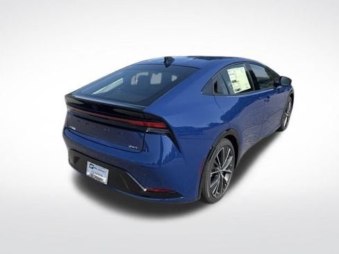 New 2027 Toyota Prius XLE FWD image 5