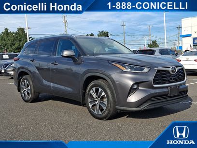 Used 2021 Toyota Highlander XLE