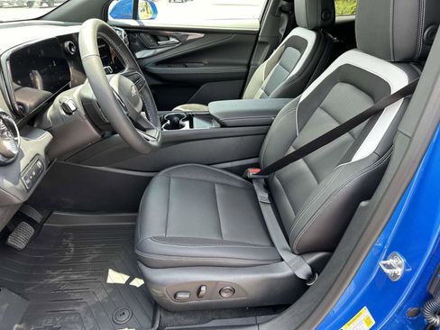 New 2024 Chevrolet Blazer EV LT image 9