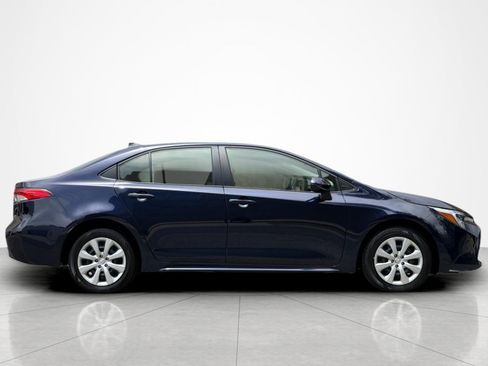 Used 2025 Toyota Corolla LE FWD image 6