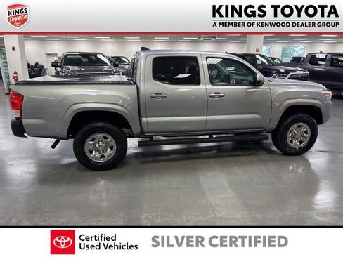 Used 2020 Toyota Tacoma SR AWD/4WD image 9
