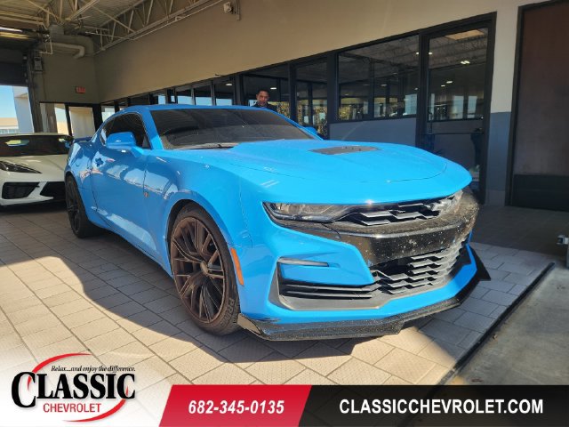 Used 2022 Chevrolet Camaro SS RWD image 1