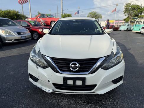 Used 2016 Nissan Altima 2.5 SV FWD image 9