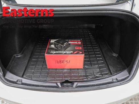 Used 2023 Tesla Model 3 Standard Range image 9