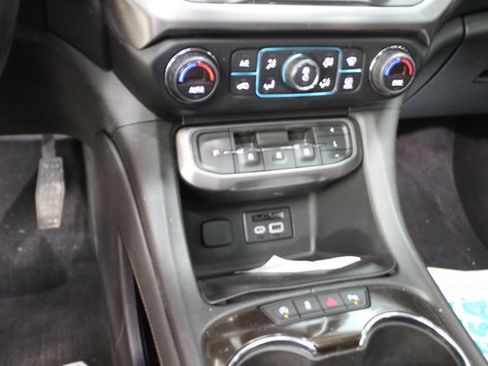 Used 2020 GMC Acadia AT4 w/ GMC Pro Grade Package AWD/4WD image 20