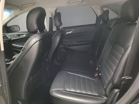 Used 2017 Ford Edge SEL w/ Equipment Group 201A AWD/4WD image 18