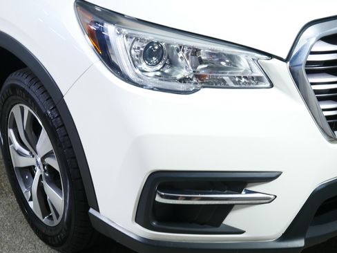 Used 2019 Subaru Ascent Premium w/ Popular Package #1 AWD/4WD image 16