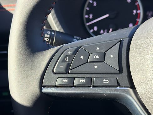 New 2025 Nissan Sentra SR image 19