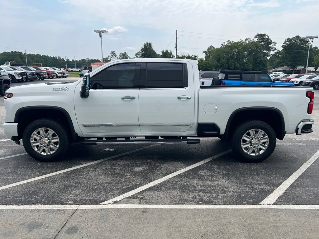 Used 2025 Chevrolet Silverado 2500 High Country w/ Technology Package AWD/4WD image 28
