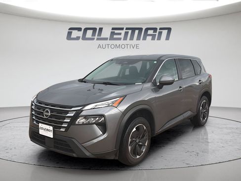 Used 2024 Nissan Rogue SV AWD/4WD image 1