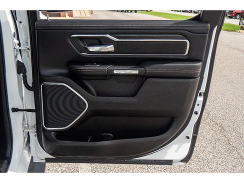 Used 2024 RAM 1500 Laramie AWD/4WD image 22