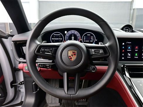 Used 2025 Porsche Panamera 4 image 8