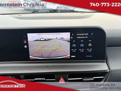 Used 2024 Kia Seltos EX FWD image 18