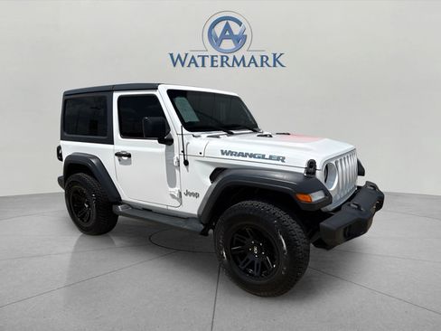 Used 2019 Jeep Wrangler Sport AWD/4WD image 7