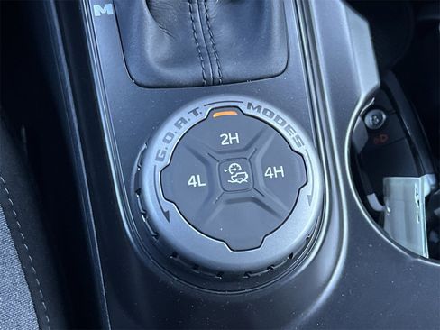 New 2025 Ford Bronco 2-Door AWD/4WD image 9