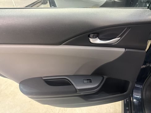 Used 2020 Honda Civic EX image 28