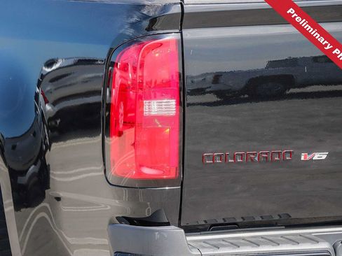 Used 2019 Chevrolet Colorado LT w/ Redline Special Edition RWD image 9