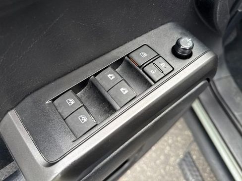 Used 2023 Toyota Tacoma TRD Sport AWD/4WD image 44