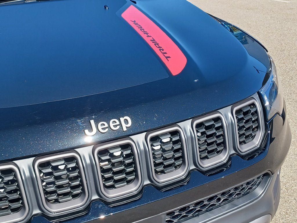 Used 2026 Jeep Compass Trailhawk AWD/4WD image 30