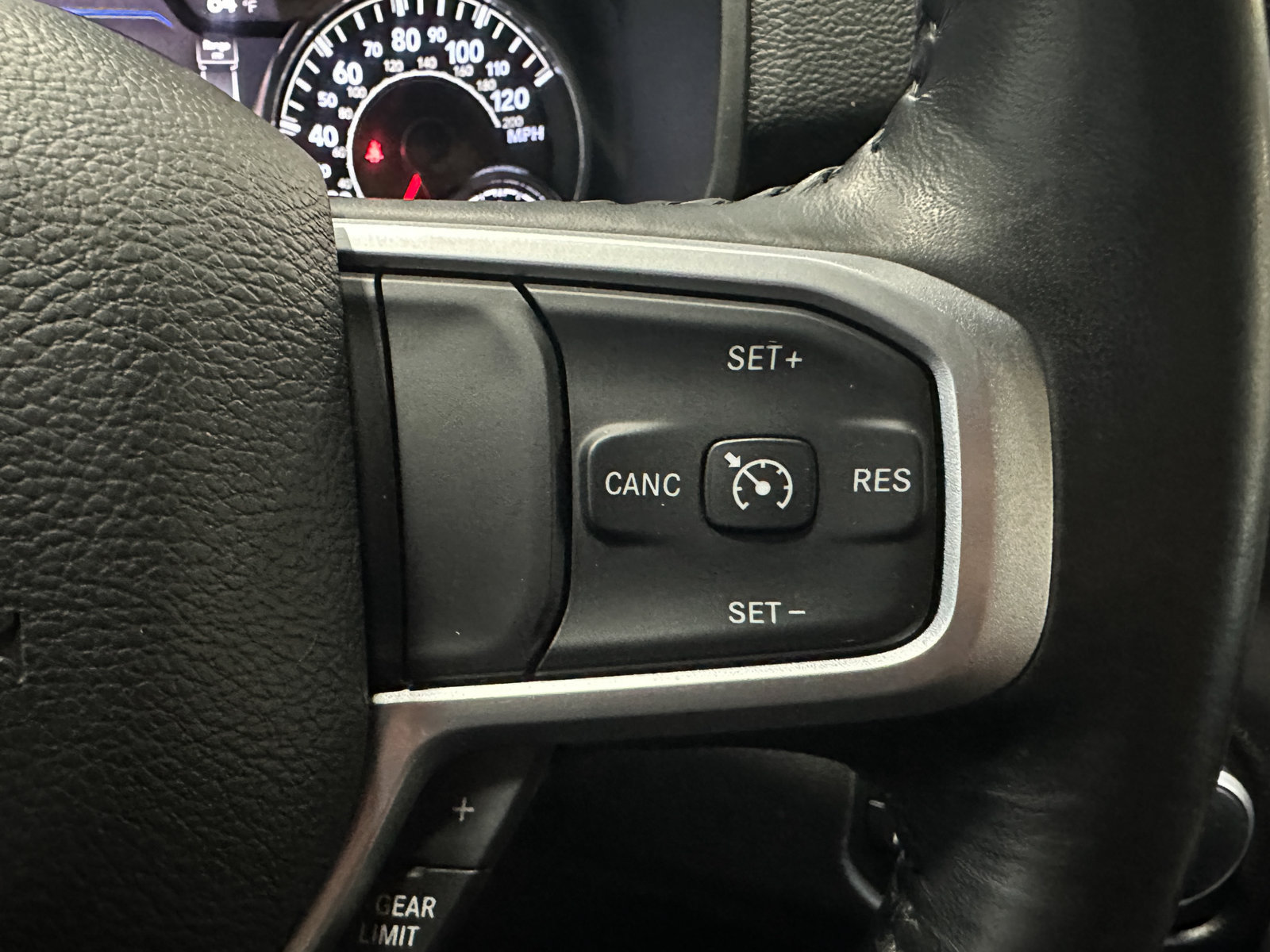 Used 2023 RAM 1500 Big Horn AWD/4WD image 37