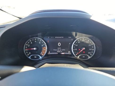 Used 2021 Jeep Renegade Latitude image 16